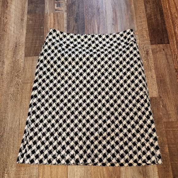 Ann Taylor Dresses & Skirts - Ann Taylor Tweed Skirt